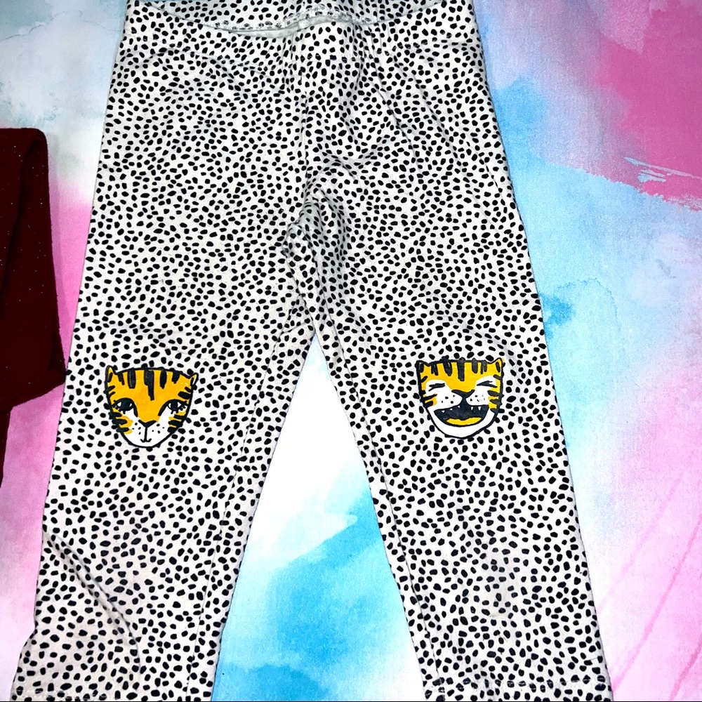 Tiger print cropped leggings size medium 7/8